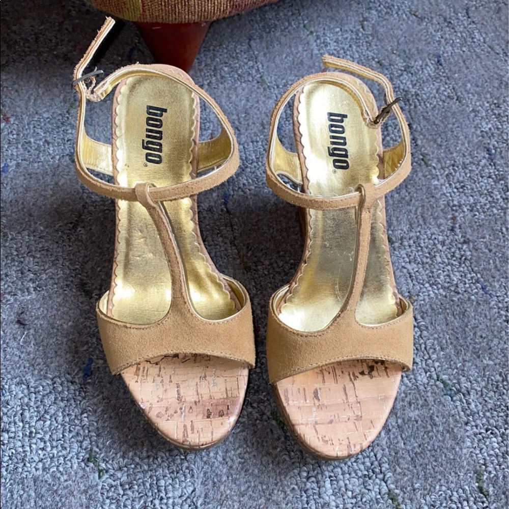 Tan Wedges